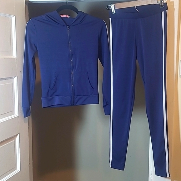 AQ-Sport Pants - Blue Lounge Stetch Track Jacket with Leggings, Double White Stripes, Junior Med.